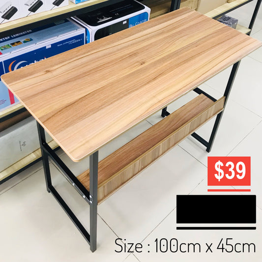 Table 100cm x 45cm